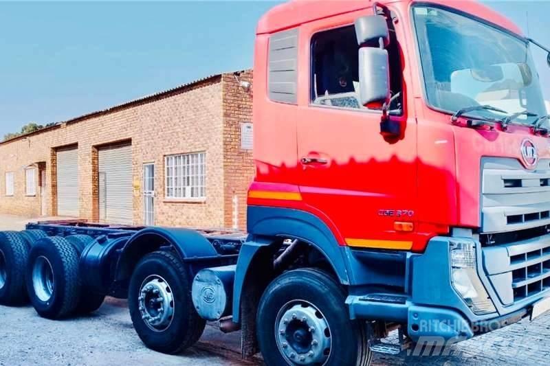 UD CGE 370 8x4 Andere Fahrzeuge