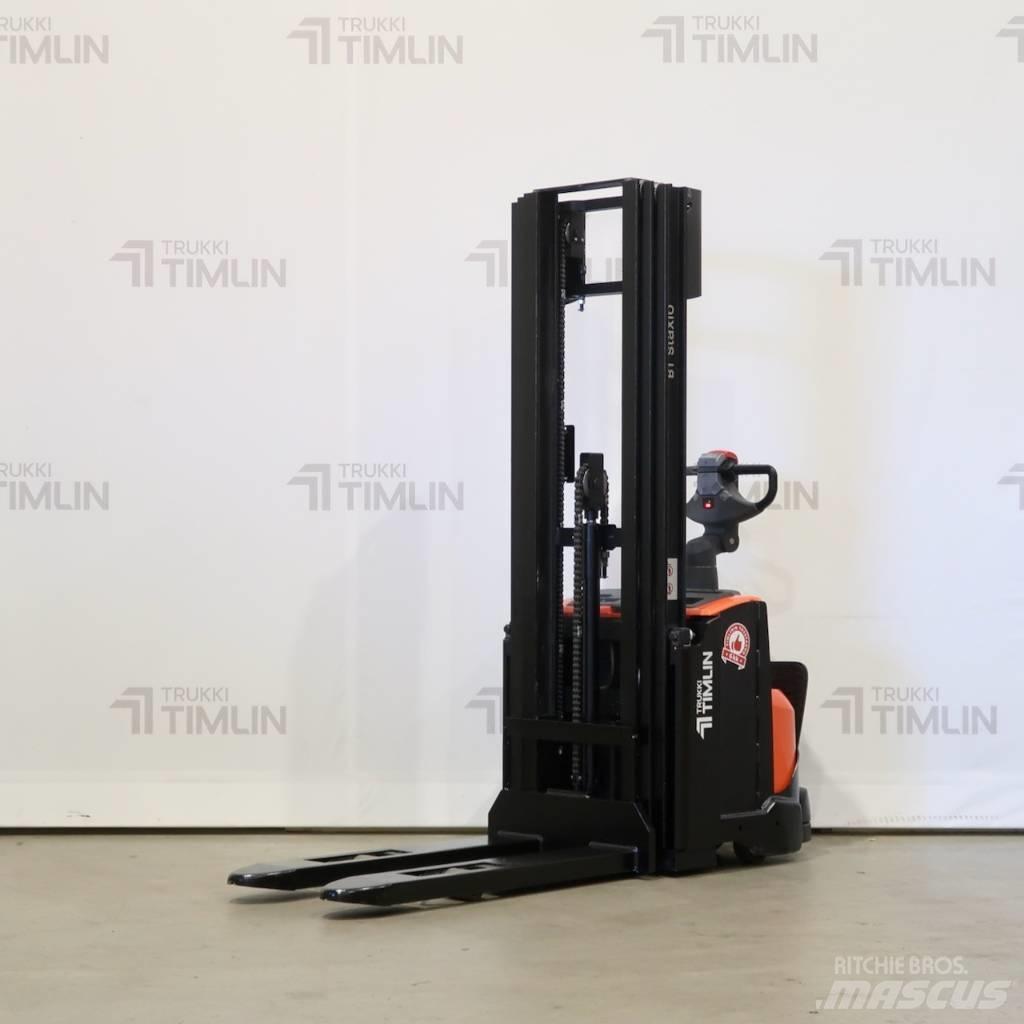 BT SWE120 (uusi akku) Selbstfahrstapler