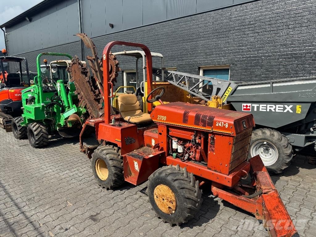 Ditch Witch 3700 DD Grabenfräse