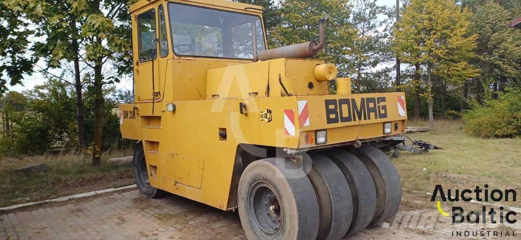 Bomag BW 20 R Gummiradwalzen