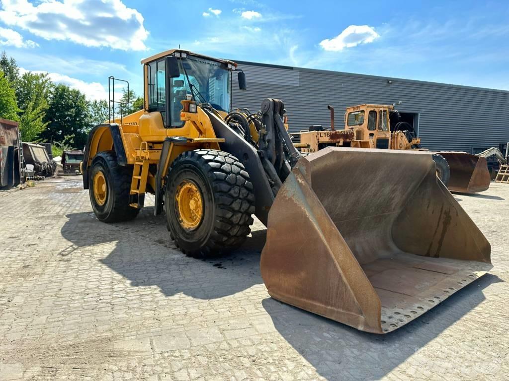 Volvo L180F Radlader