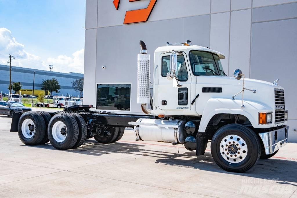 Mack CHN 613 Sattelzugmaschinen