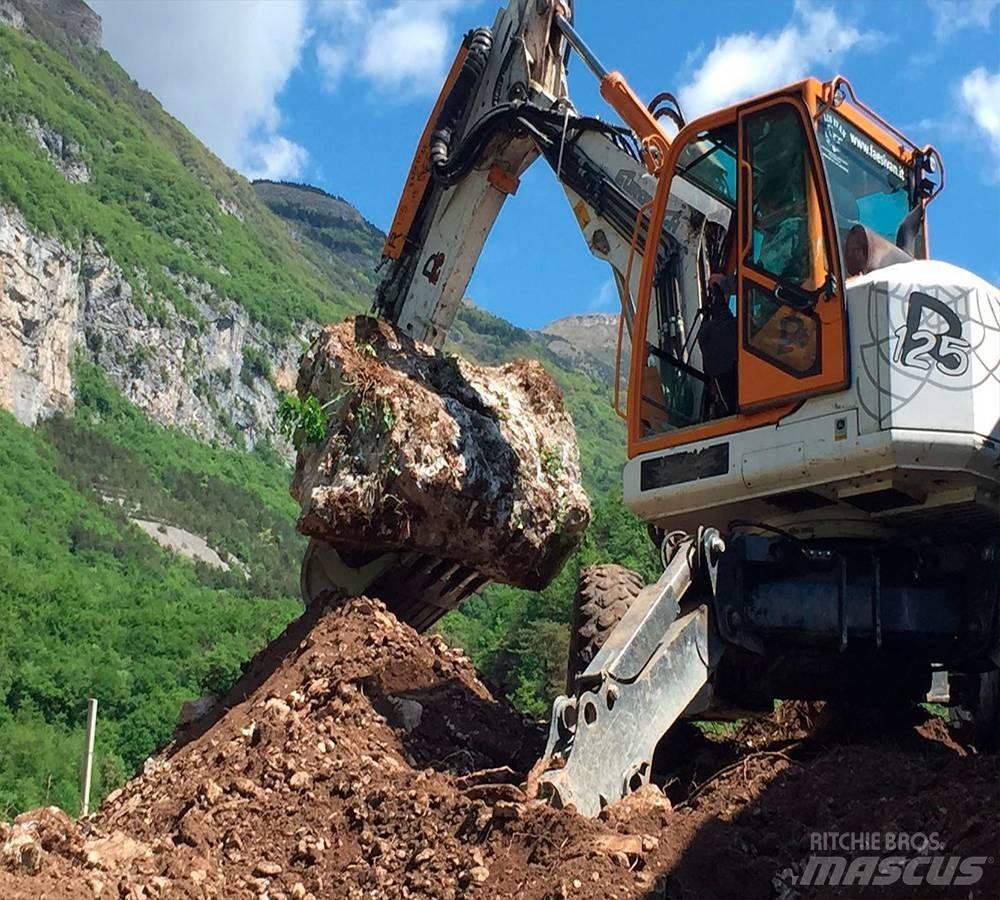 Euromach R125 Amphibienbagger