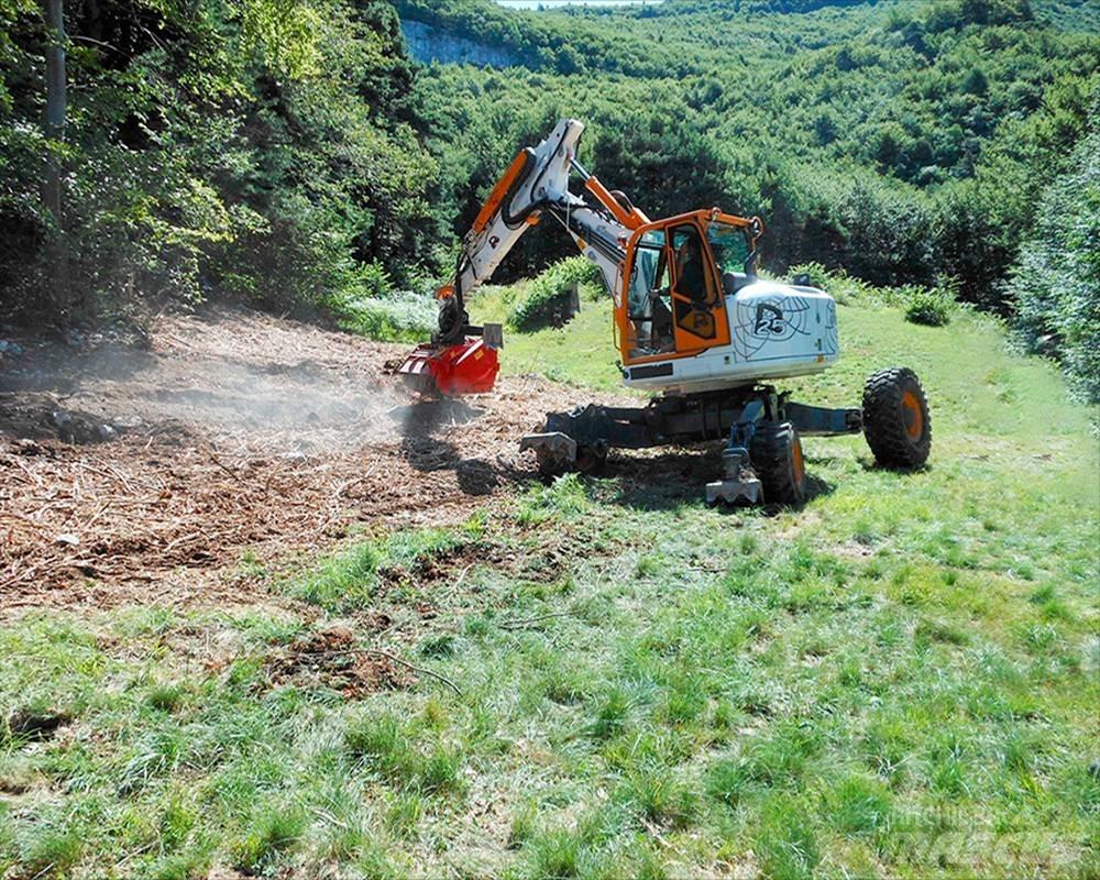 Euromach R125 Amphibienbagger