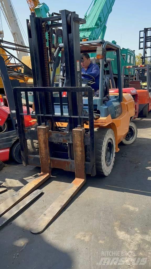 Toyota 5 ton Dieselstapler