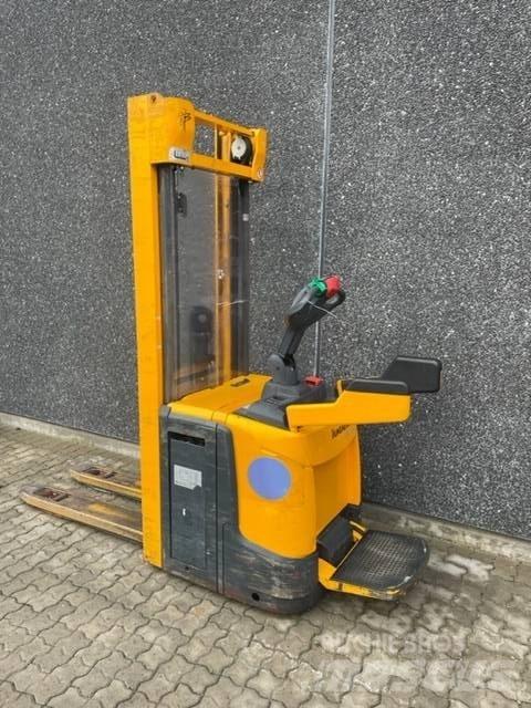 Jungheinrich ERC 216 Selbstfahrstapler