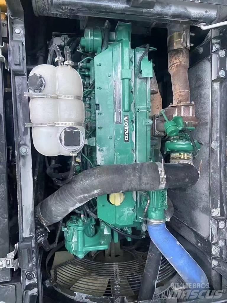 Volvo 290D Raupenbagger