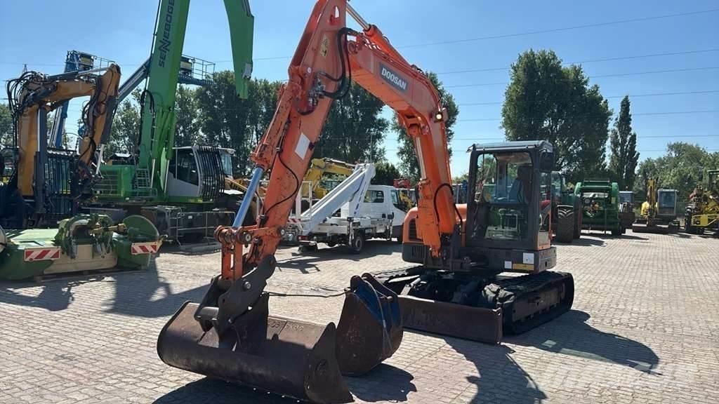 Doosan DX85 0 Spezialbagger
