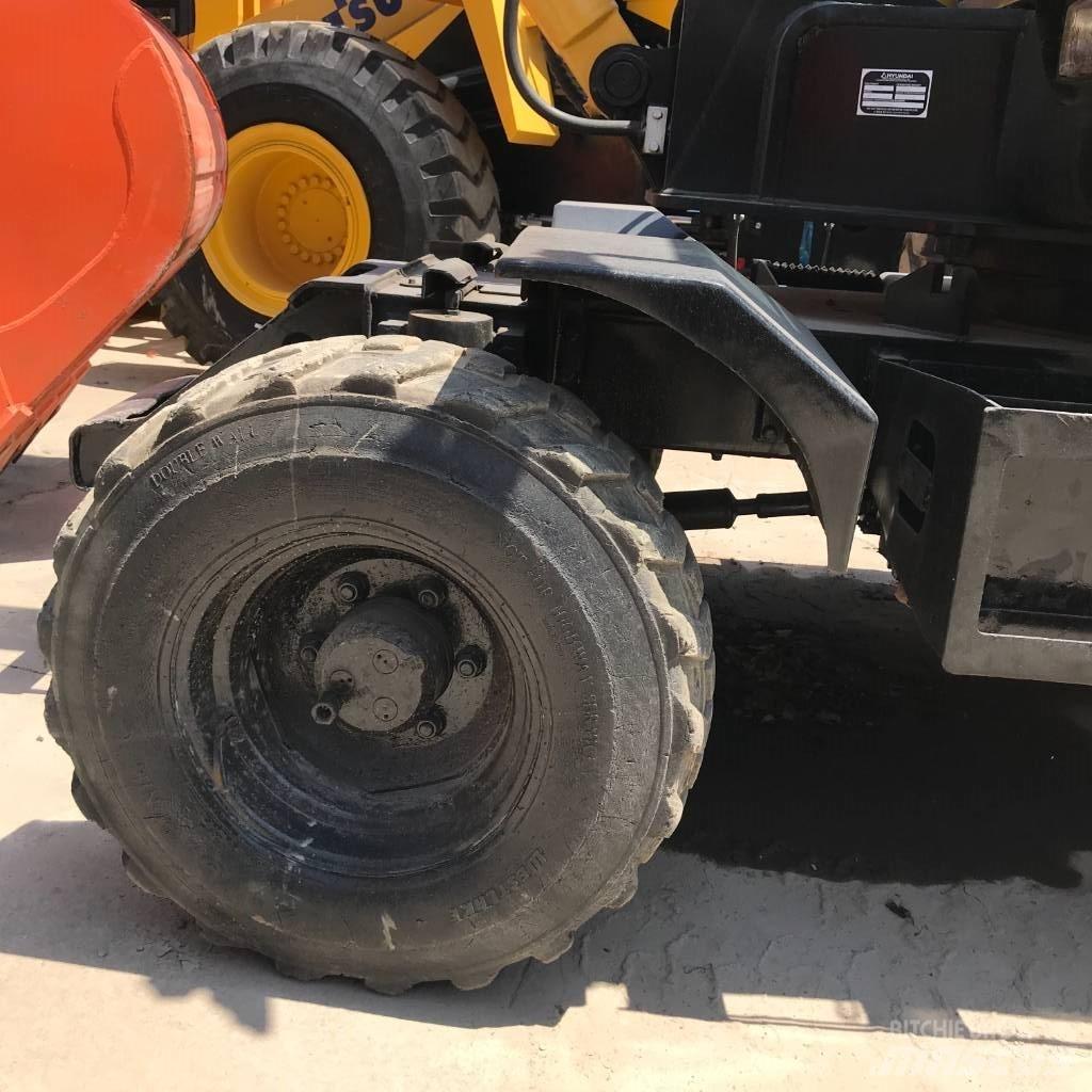 Hyundai 60 W Raupenbagger