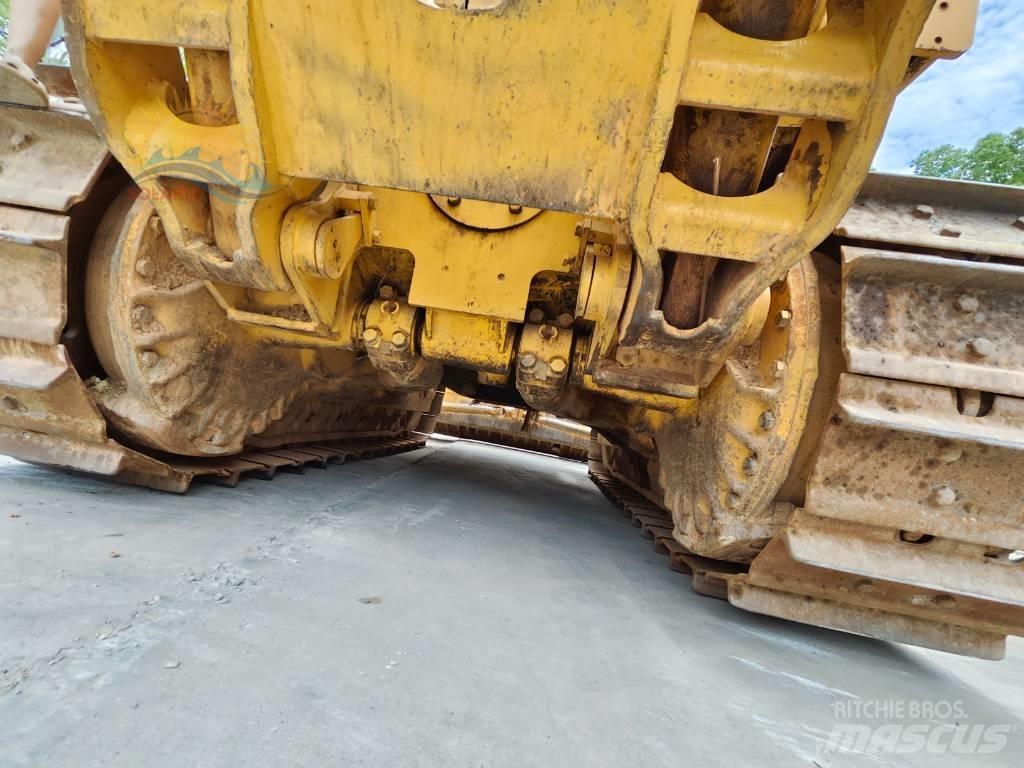 Shantui SD 22 Bulldozer