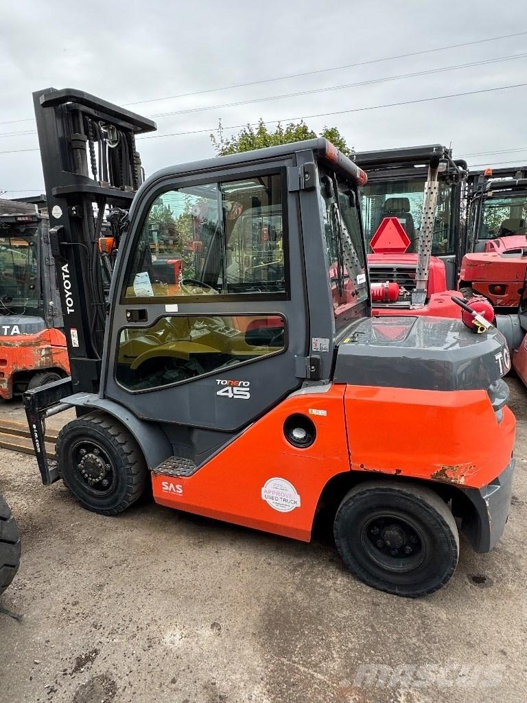 Toyota 40-8FD40N Dieselstapler