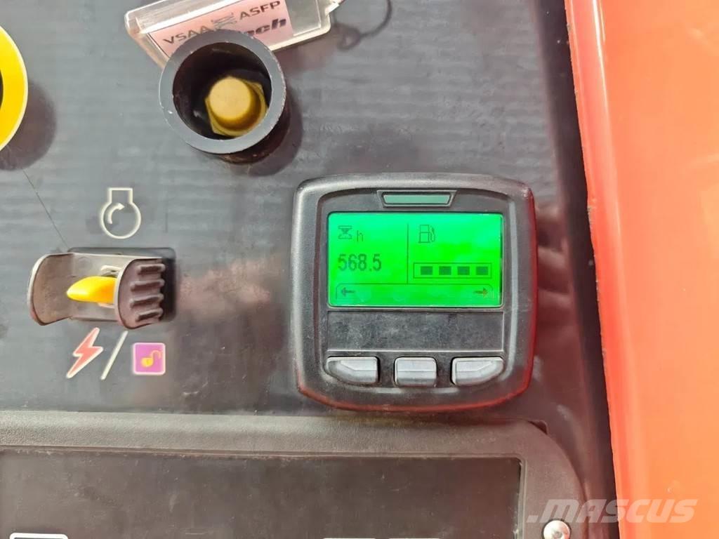 JLG 660 SJ Teleskopbühnen