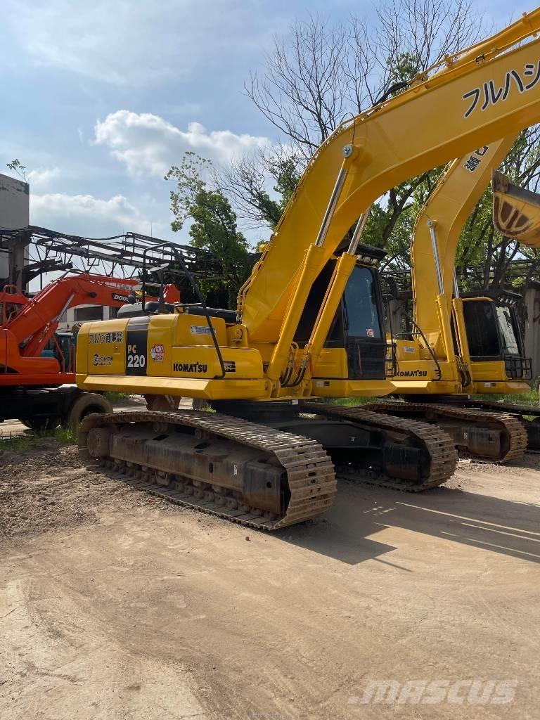 Komatsu PC 220-8 Raupenbagger