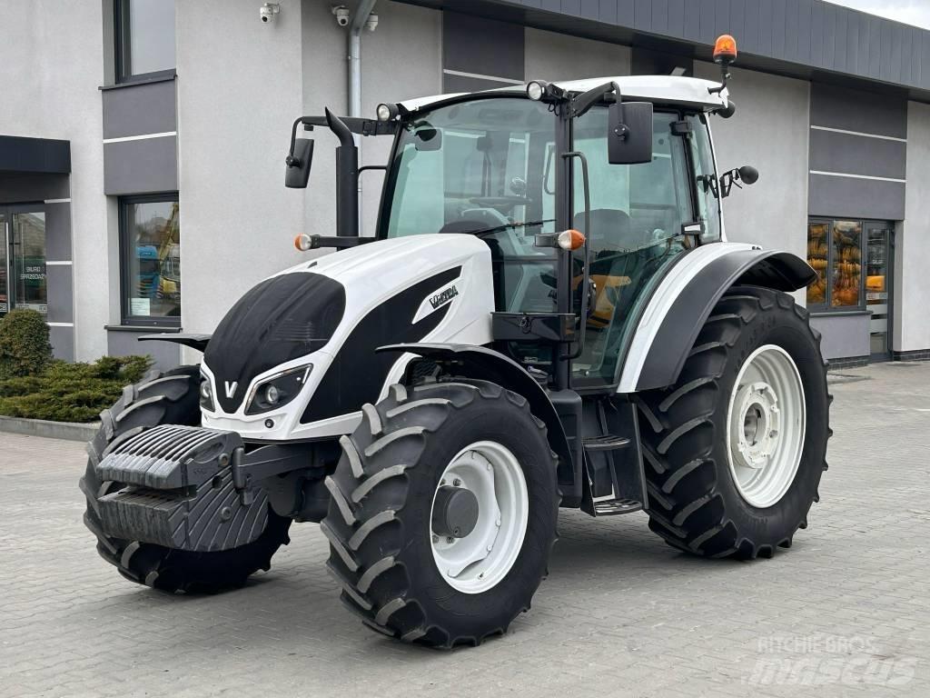 Valtra A 134 Traktoren