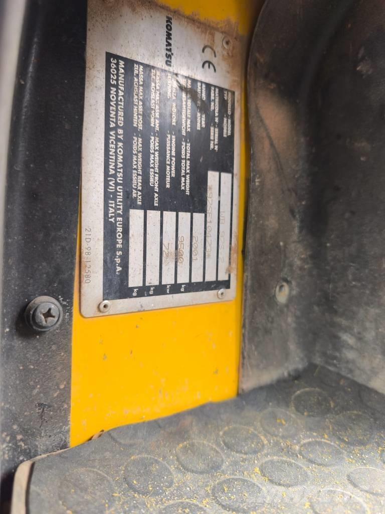 Komatsu WB 97 S-2 Baggerlader