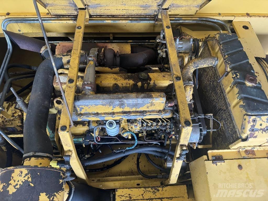 New Holland TX 65 Mähdrescher
