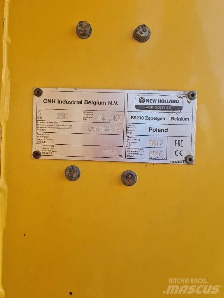 New Holland CX 8.85 Mähdrescher