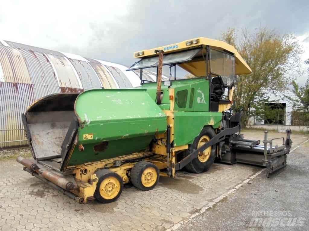 Demag DF 115 P Strassenfertiger