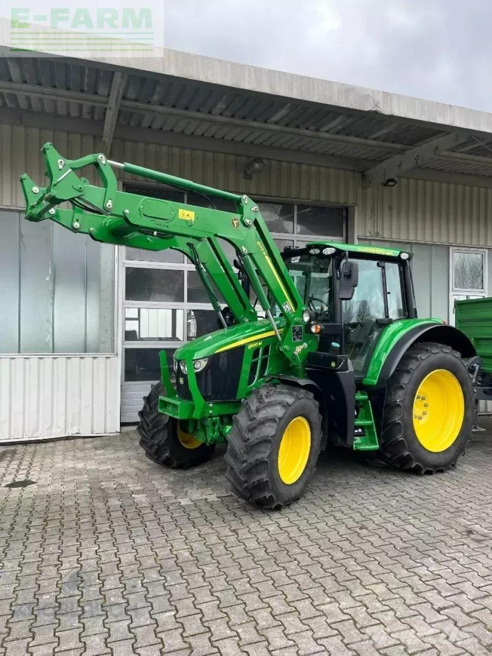 John Deere 6100m Traktoren