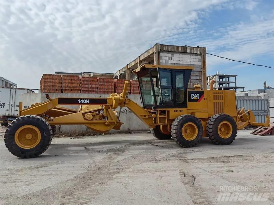 CAT 140H Grader