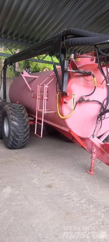 Livakka 12,5 m3+PK Gülletankwagen