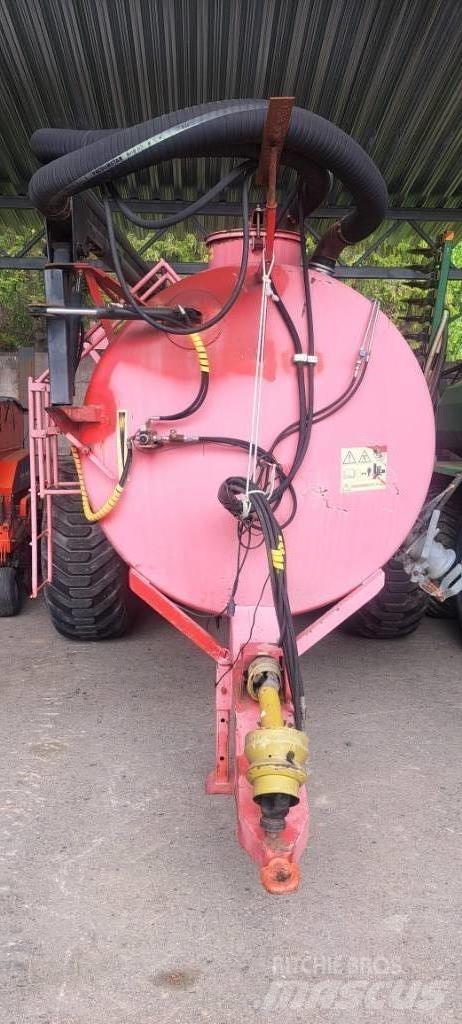 Livakka 12,5 m3+PK Gülletankwagen
