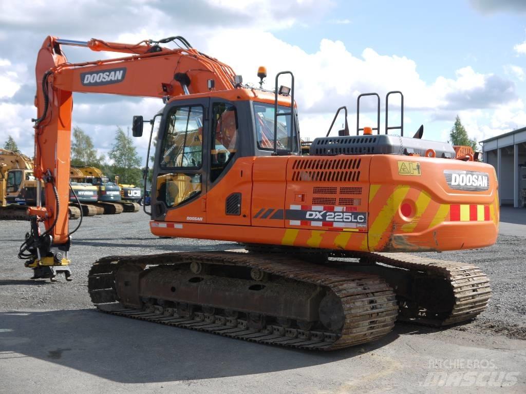 Doosan DX 225 LC-3 Raupenbagger