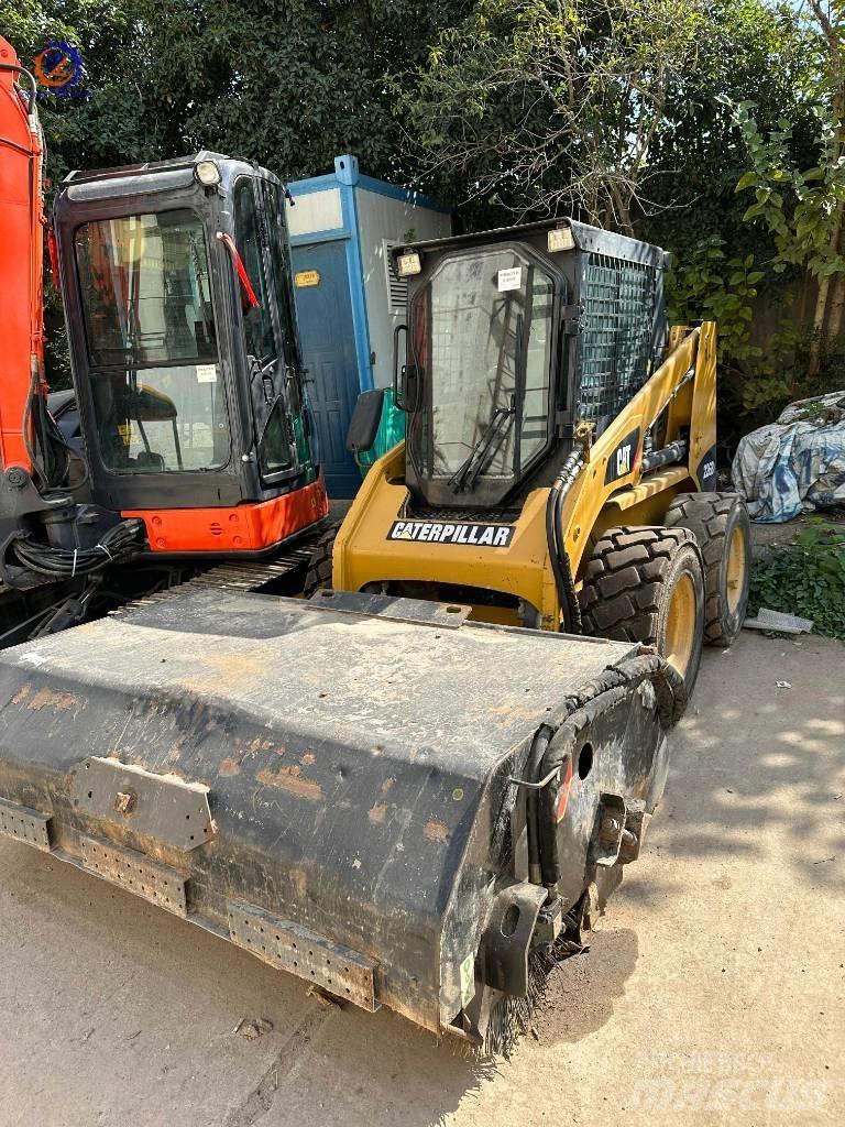 CAT 226 B Kompaktlader