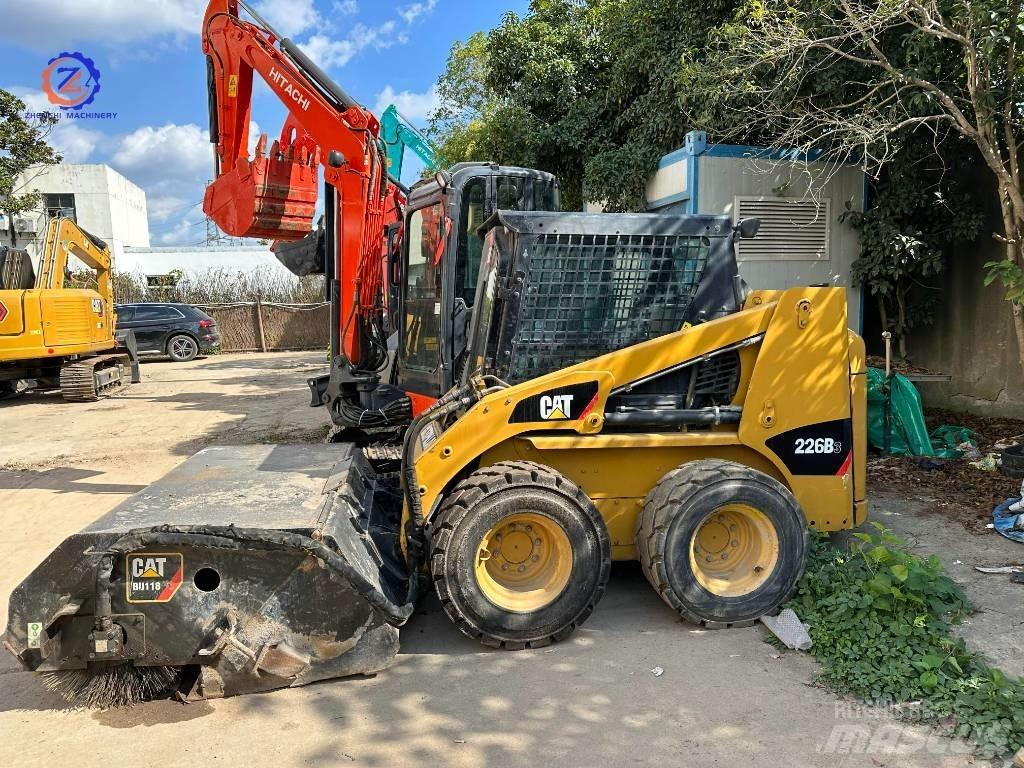 CAT 226 B Kompaktlader