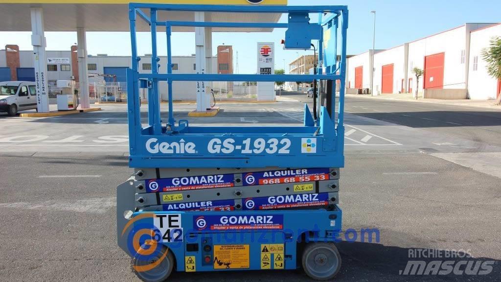 Genie GS 1932 Scheren-Arbeitsbühnen