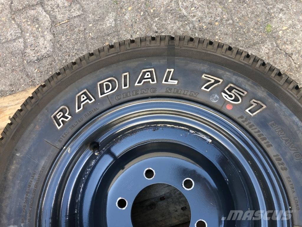  Radial 751 Kleintraktoren