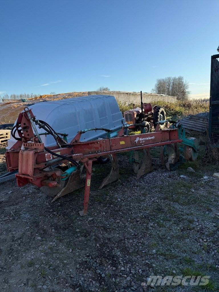 Kverneland AD-85 Konventionelle Pflüge