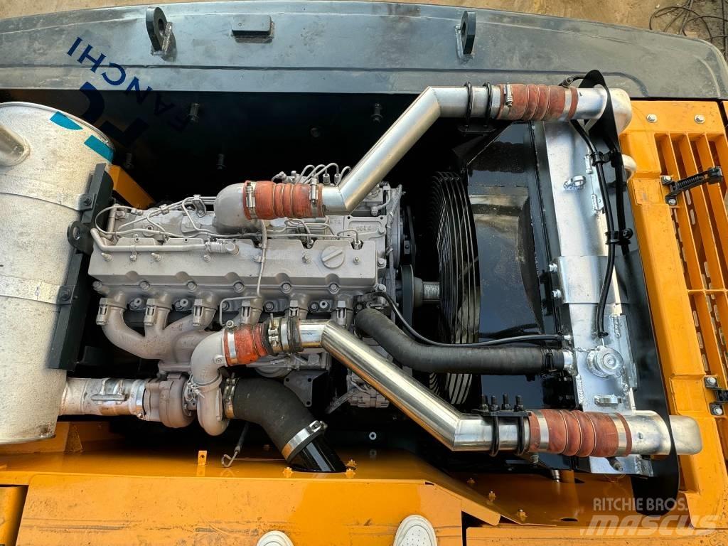Hyundai 300LC-9S Raupenbagger
