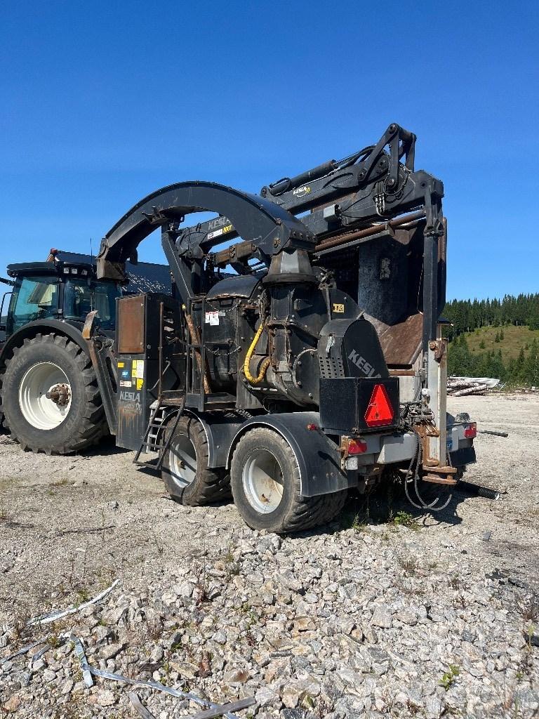 Kesla C860 Holzhäcksler