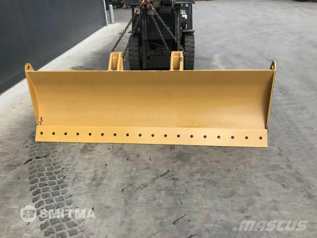 Komatsu QR Planierschilder/Scharen