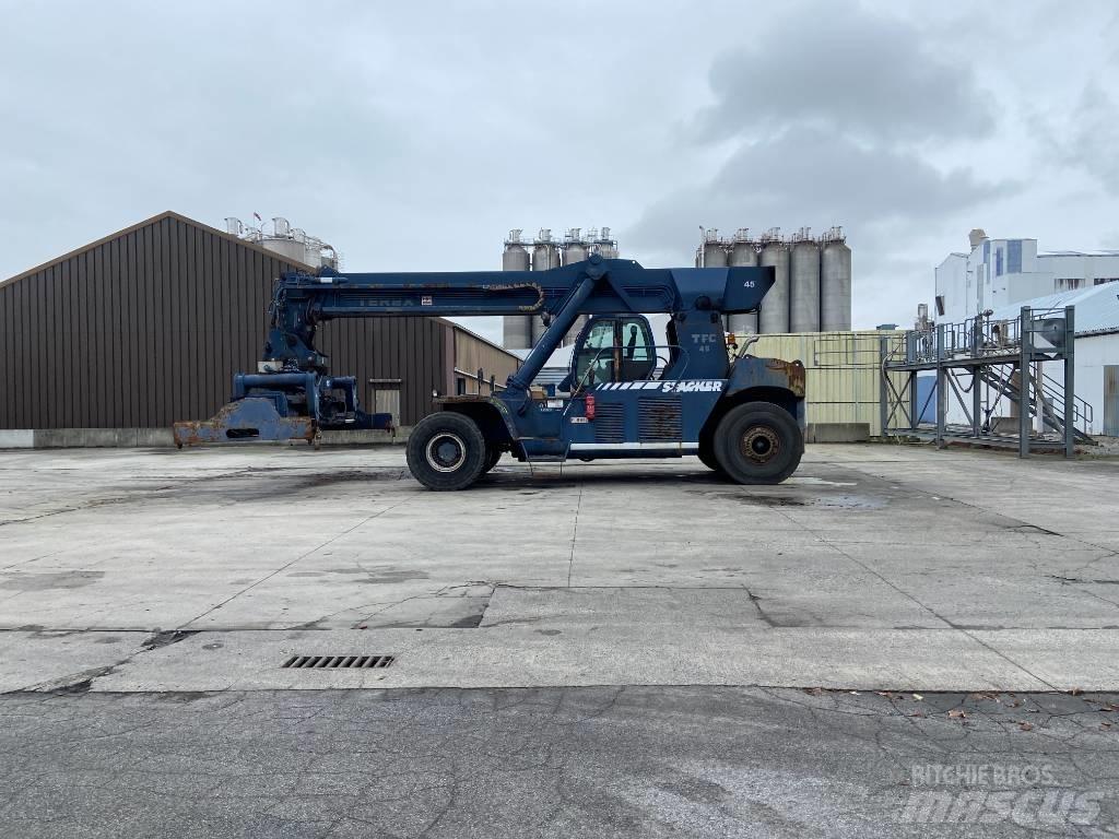 Terex TFC45 Reach-Stacker