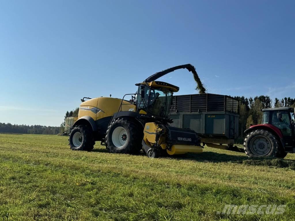 New Holland FR 550 Selbstfahrende Häcksler