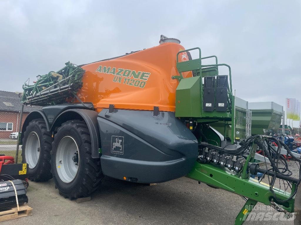 Amazone UX 11200 Anhängespritzen