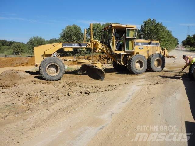 CAT 140H Grader