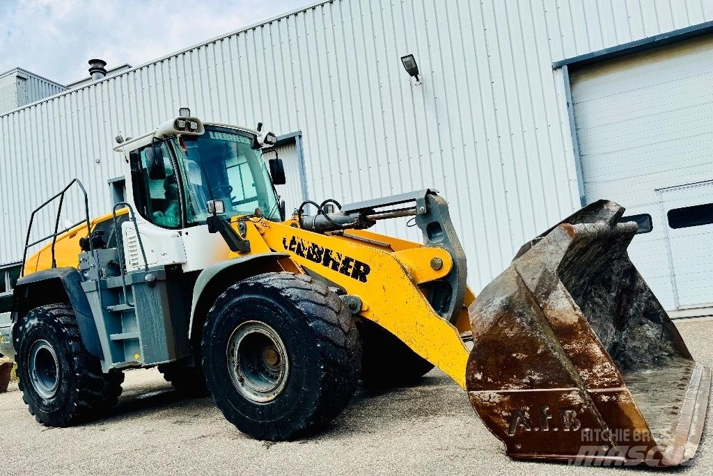 Liebherr L 566 Radlader
