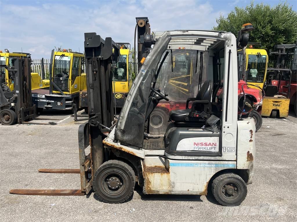 Nissan P1D1A15LQ Gasstapler