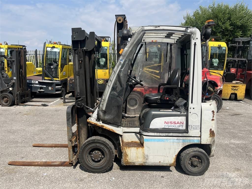 Nissan P1D1A15LQ Gasstapler