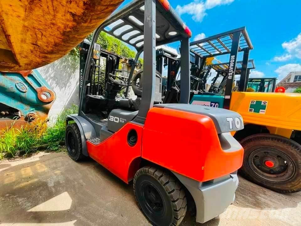 Toyota FB30-7 Elektrostapler