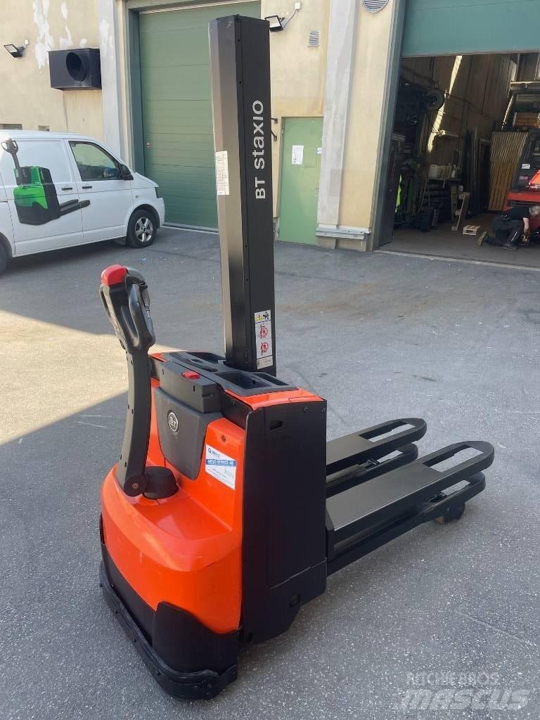 BT SWE080L Deichselstapler