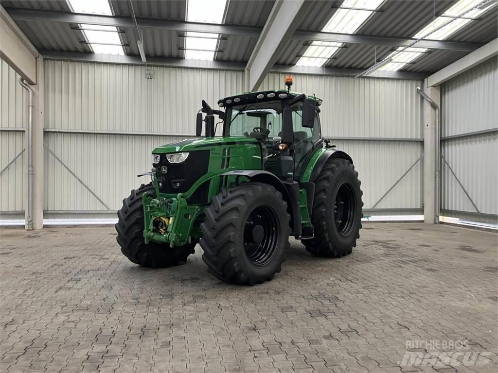 John Deere 6250R Traktoren