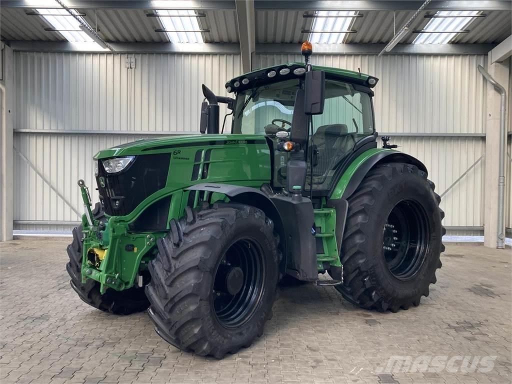 John Deere 6250R Traktoren