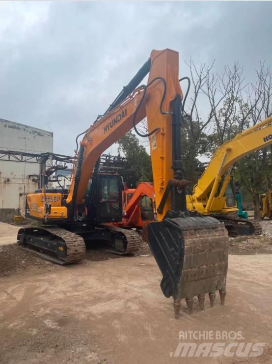 Hyundai 220LC-9S Raupenbagger