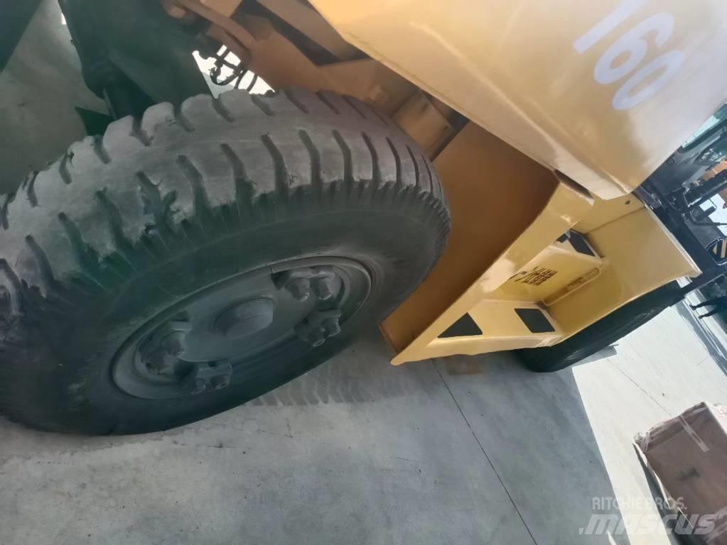 Komatsu FD 160 Dieselstapler