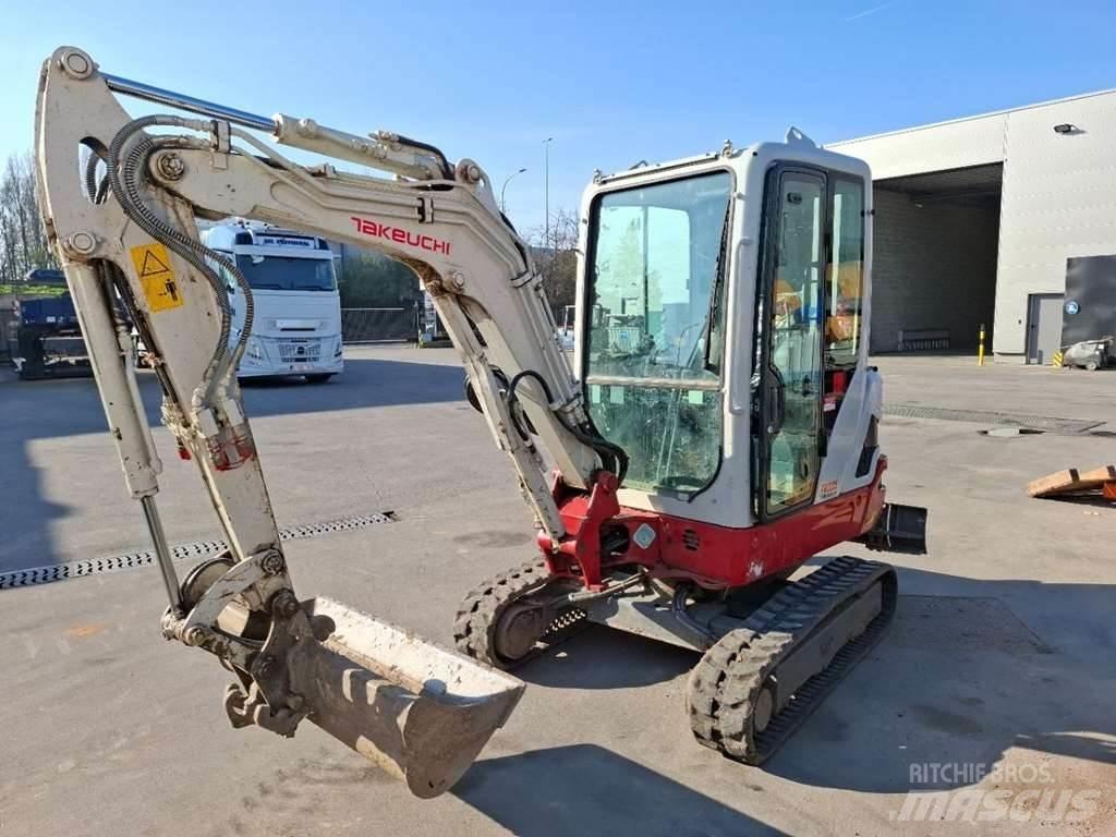 Takeuchi TB225LSA Minibagger < 7t
