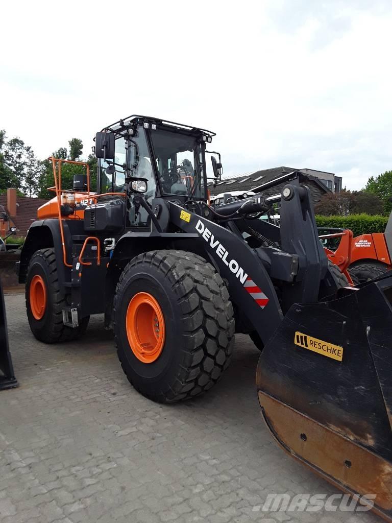Develon DL 420-7 Radlader